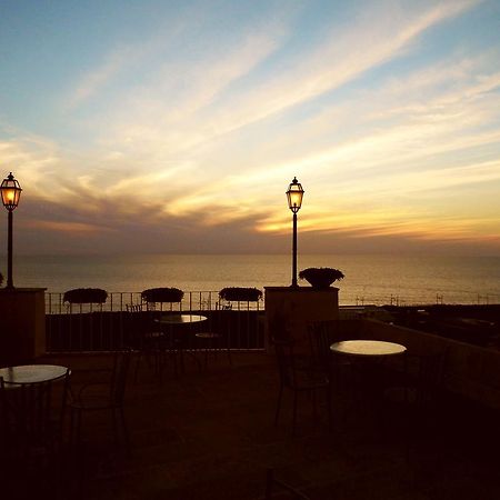 Hotel Ristorante Le Clarisse أمانتيا المظهر الخارجي الصورة
